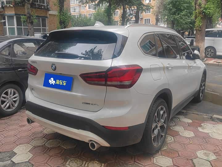 BMW X1, 2022 — фото 3 из 9