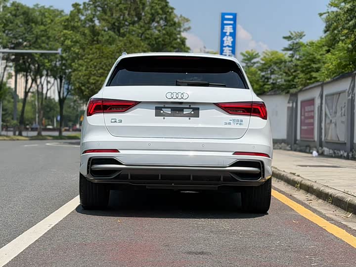 Audi Q3, 2022 — фото 5 из 9