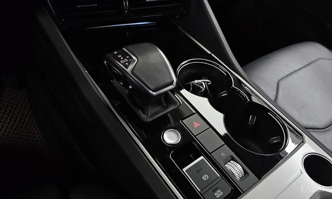 Volkswagen Touareg, 2023 — фото 9 из 12