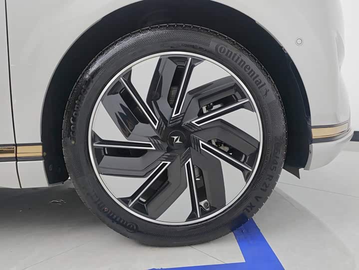 Dongfeng Yipai eπ 008, 2025 — фото 6 из 9