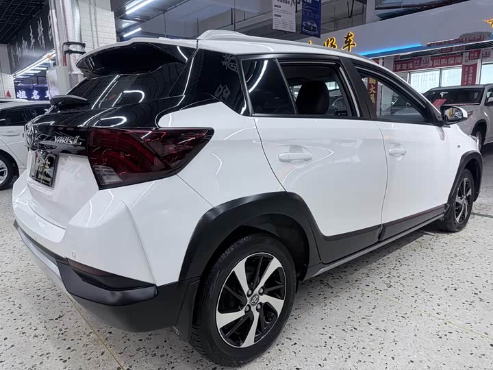Toyota Yaris L Hatchback, 2022 — фото 6 из 9