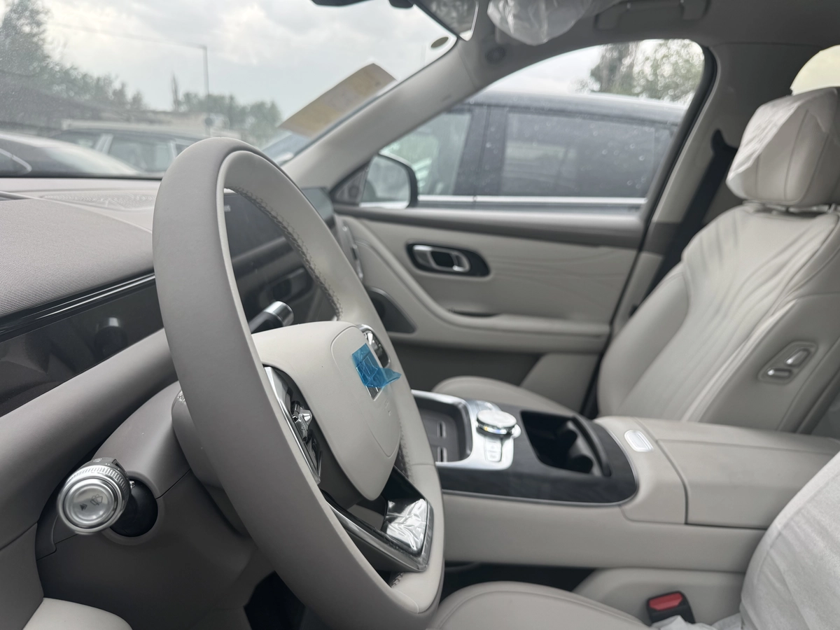 Geely Galaxy M9, 2026 — фото 5 из 7