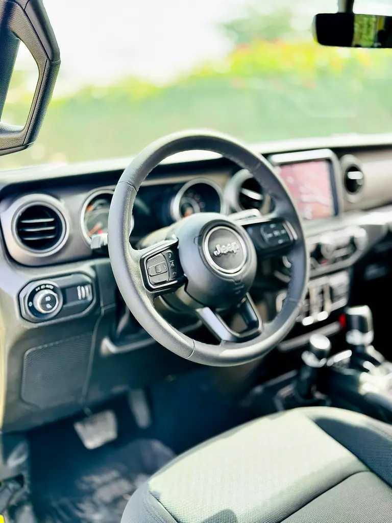 Jeep Gladiator, 2023 — фото 10 из 10