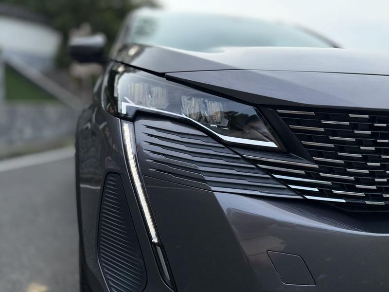 Peugeot 5008, 2023 — фото 9 из 12