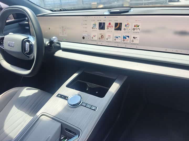 Geely Galaxy E8, 2024 — фото 7 из 7
