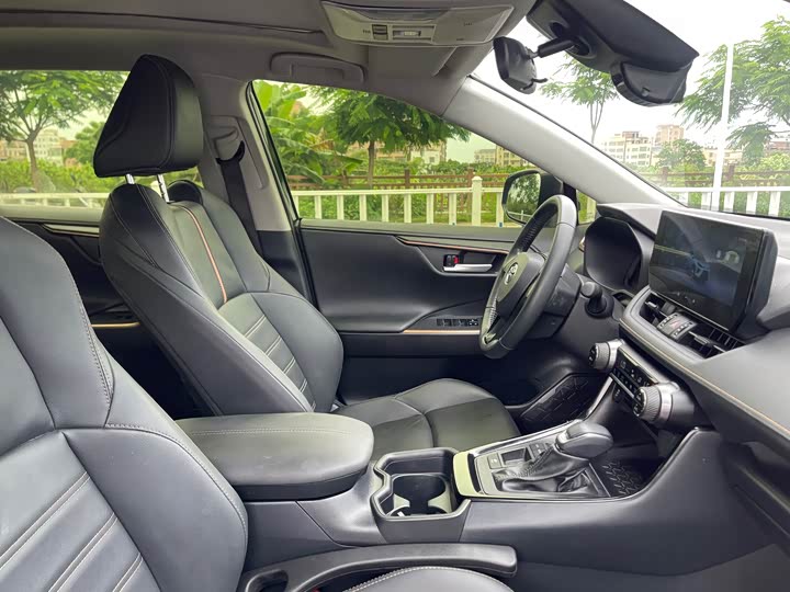Toyota Wildlander, 2024 — фото 9 из 9