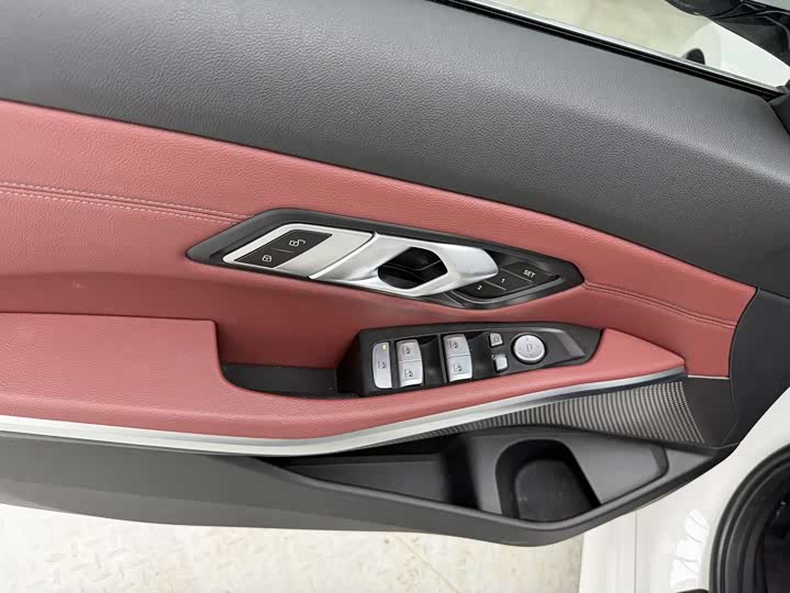BMW 3 Series, 2023 — фото 8 из 9