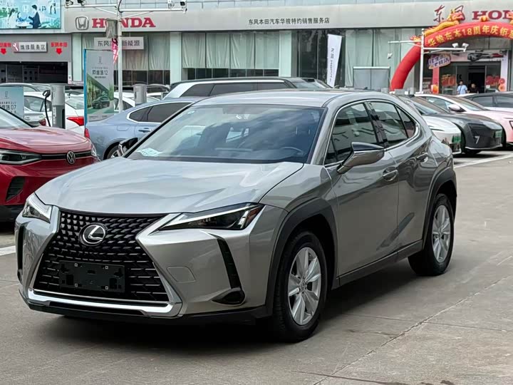Lexus UX, 2023 — фото 3 из 5
