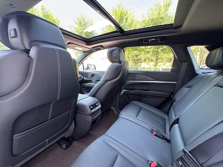 Cadillac XT5, 2025 — фото 9 из 9
