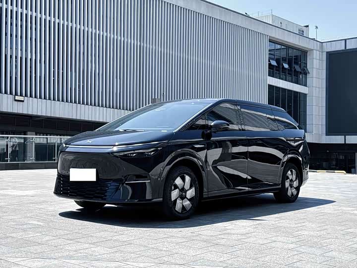 XPeng X9, 2025 — купить в Санкт-Петербурге под ключ