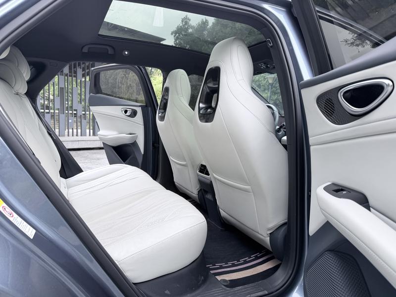 BYD Seal 06 GT, 2025 — фото 10 из 12