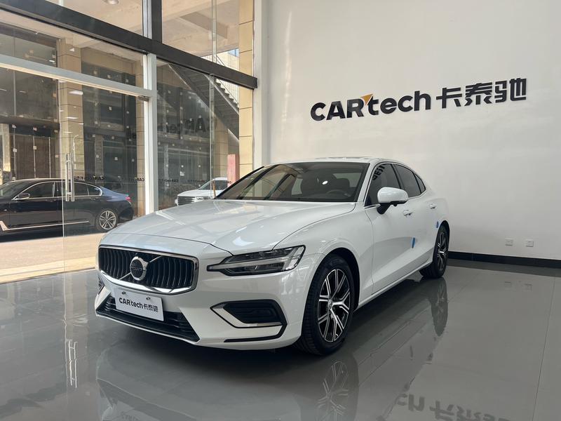 Volvo S60, 2023 — купить в Курске под ключ