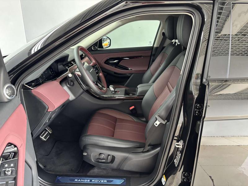 Land Rover Range Rover Evoque L, 2026 — фото 12 из 12