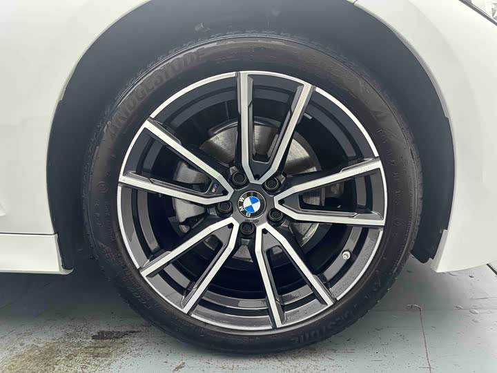 BMW 3 Series, 2023 — фото 8 из 9