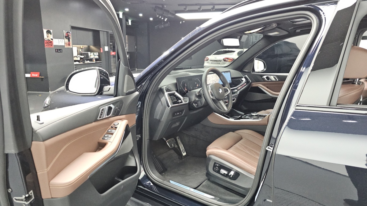 BMW X5, 2025 — фото 9 из 12