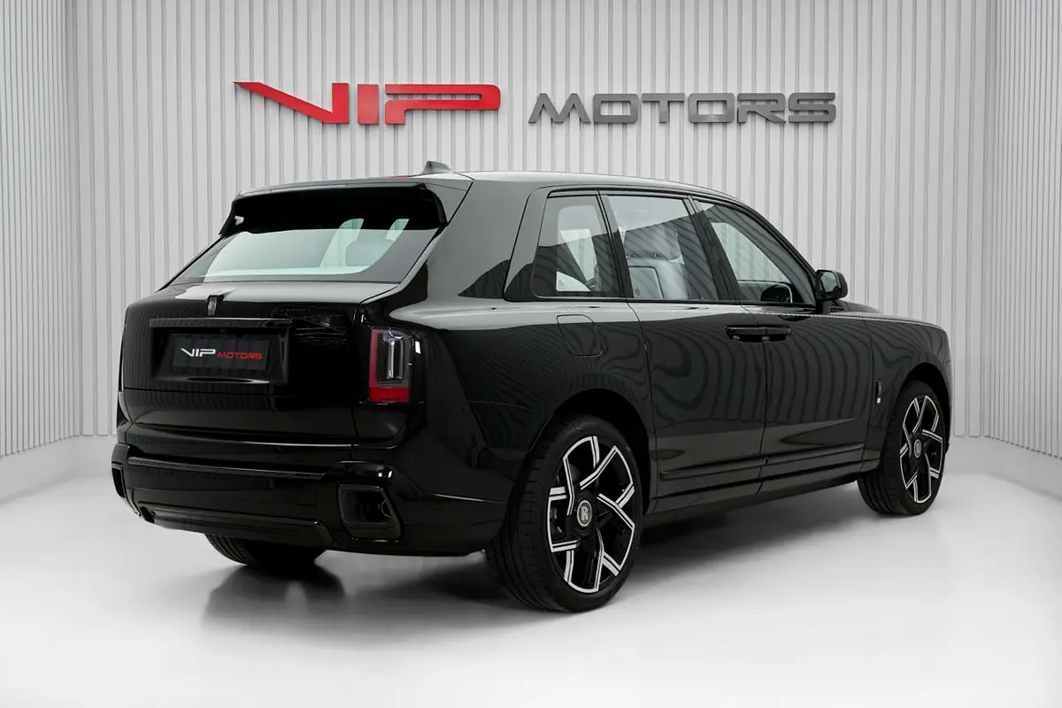 Rolls-Royce Cullinan, 2026 — фото 6 из 10