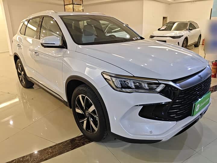 BYD Song Pro Hybrid, 2023 — фото 4 из 9