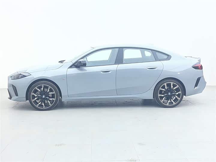 BMW 2 Series, 2025 — фото 3 из 9