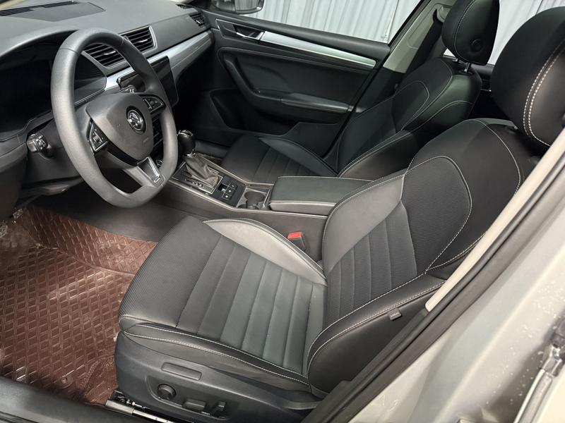 Skoda Superb, 2022 — фото 11 из 12