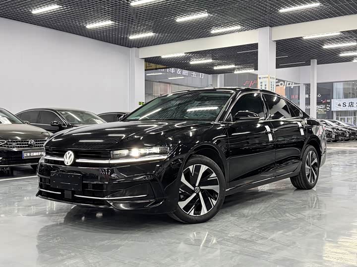 Volkswagen Magotan, 2024 — купить в Москве под ключ