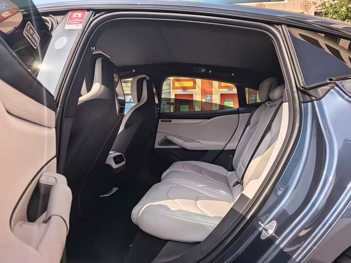 Xiaomi SU7, 2024 — фото 6 из 9