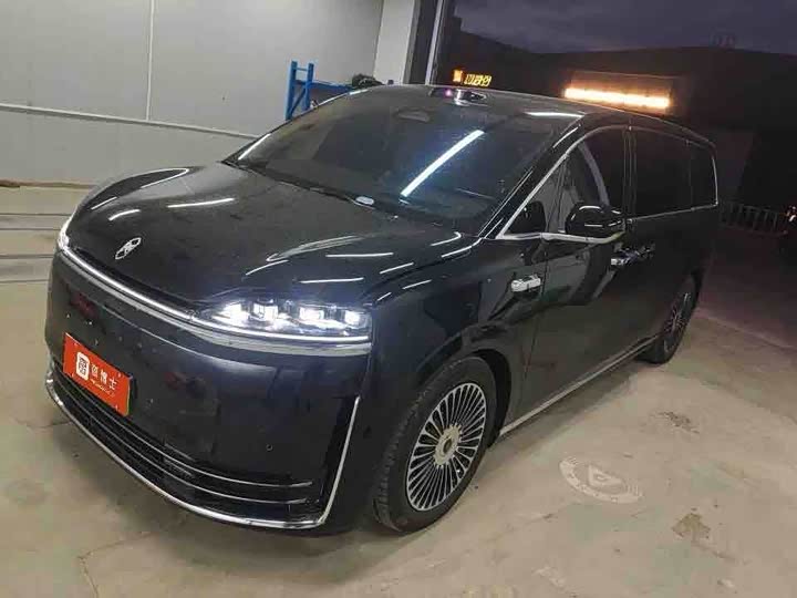 Luxeed V9, 2026 — купить в Казани под ключ