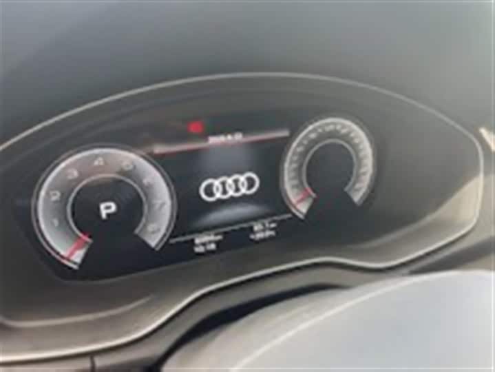 Audi Q5L, 2024 — фото 7 из 9