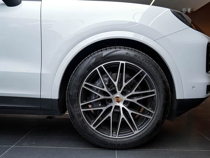 Porsche Cayenne, 2025 — фото 8 из 9