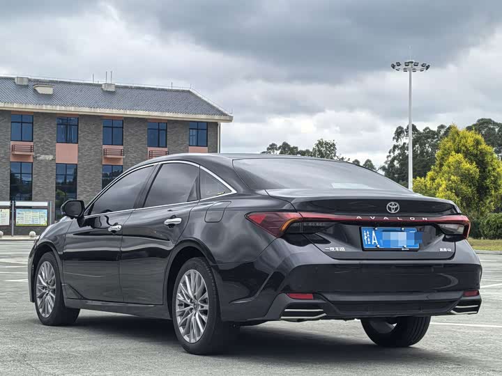 Toyota Avalon, 2025 — фото 5 из 9