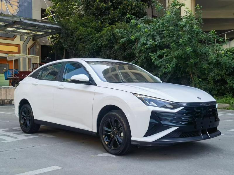 Dongfeng Aeolus Yixuan, 2025 — фото 3 из 10