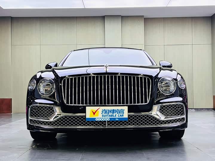 Bentley Flying Spur, 2022 — фото 2 из 9