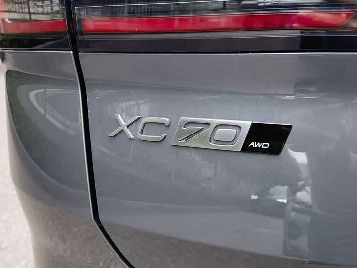 Volvo XC70 Hybrid, 2025 — фото 9 из 9