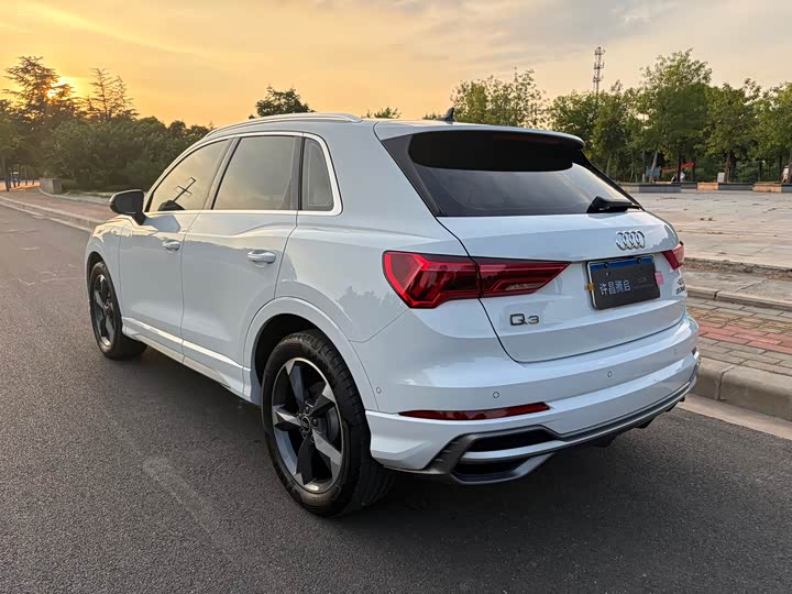 Audi Q3, 2022 — фото 6 из 9
