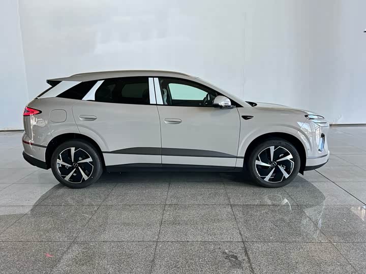 BYD Sea Lion 06 Hybrid/EV, 2026 — фото 3 из 9