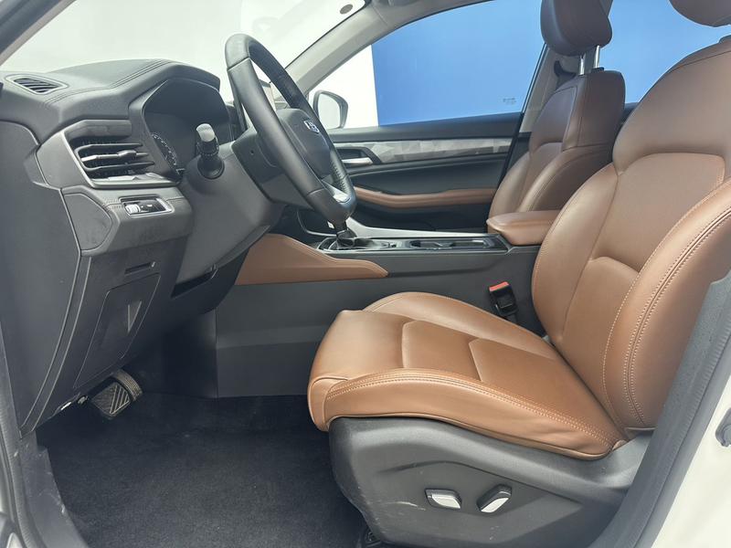 Geely Vision X6, 2022 — фото 8 из 11