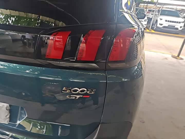 Peugeot 5008, 2023 — фото 8 из 9
