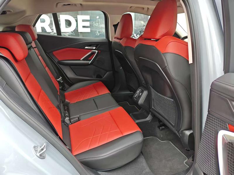 BMW X2, 2025 — фото 10 из 11