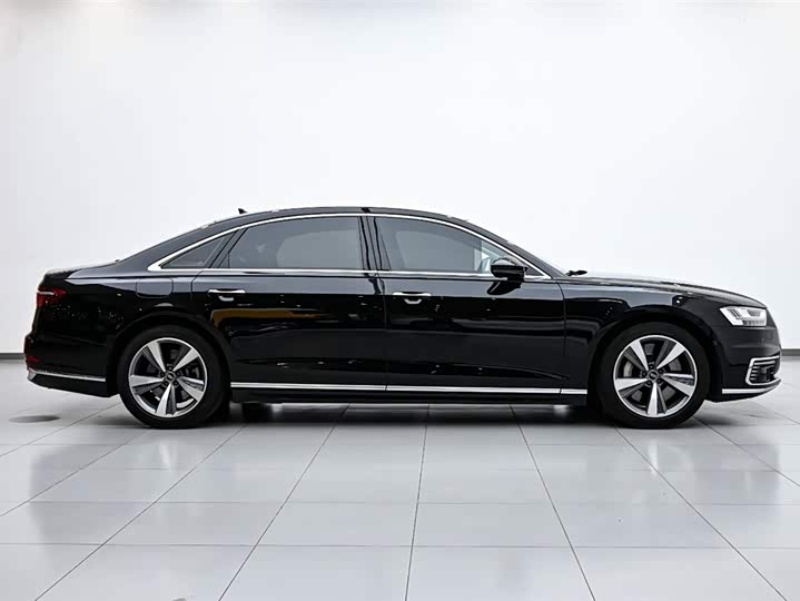 Audi A8 Hybrid, 2021 — фото 6 из 9