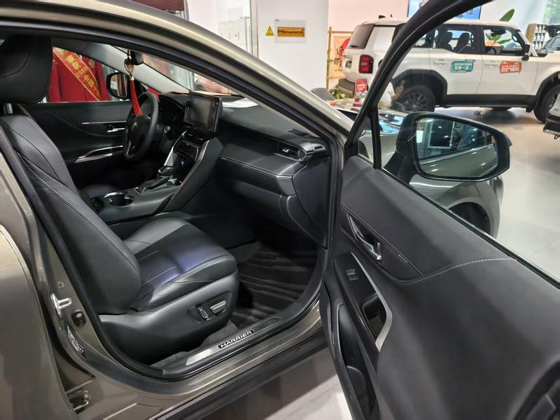 Toyota Harrier, 2021 — фото 9 из 11