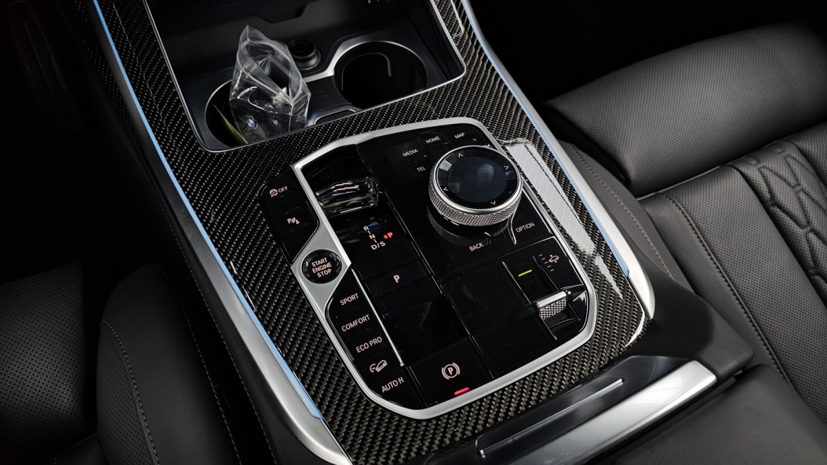 BMW X7, 2024 — фото 9 из 12