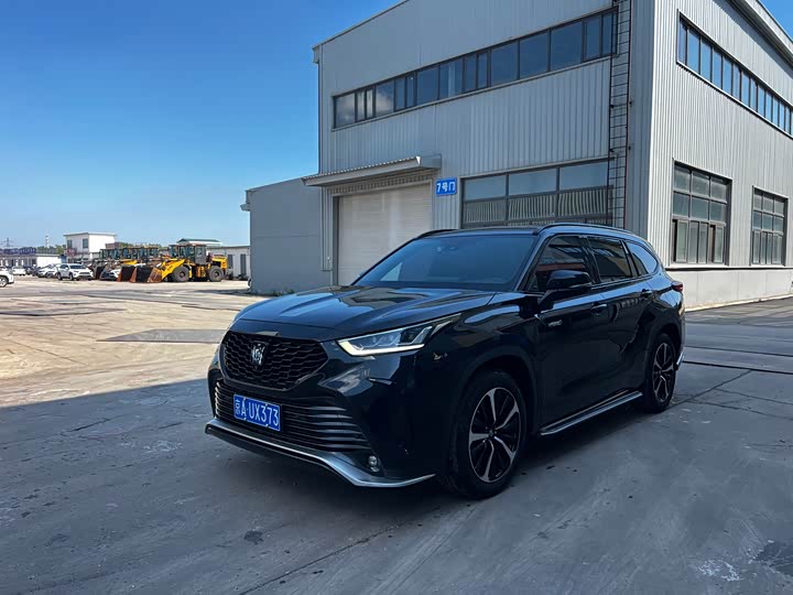 Toyota Crown Kluger, 2021 — купить в Самаре под ключ