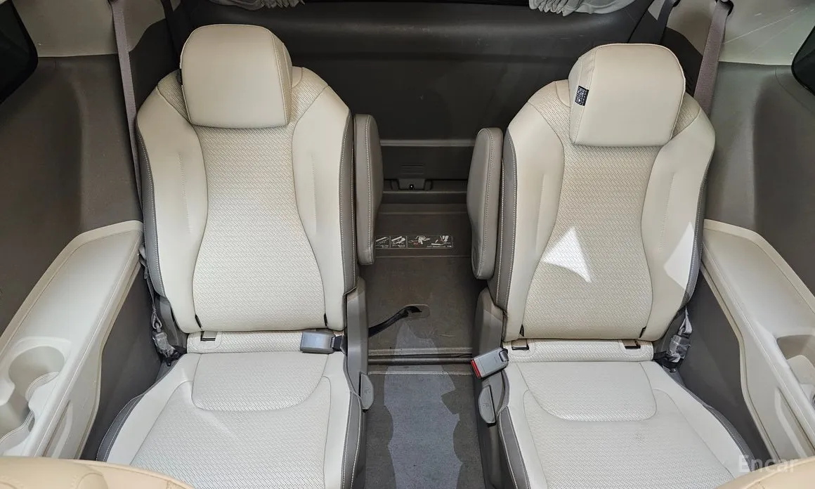 Kia Carnival, 2021 — фото 12 из 12