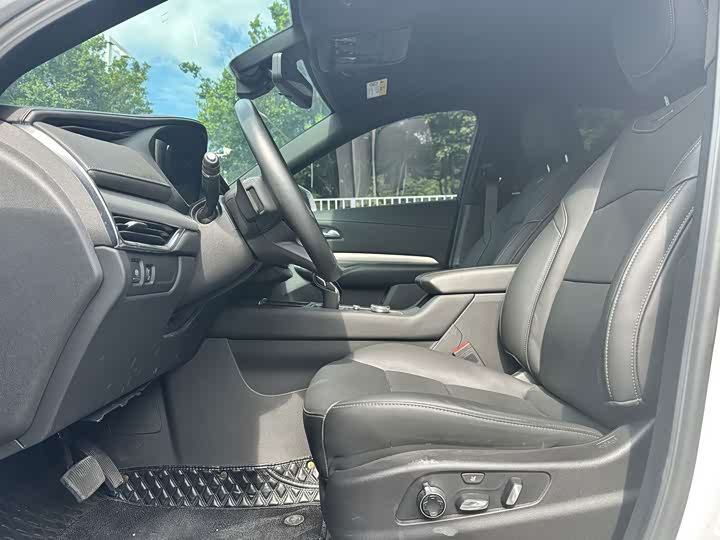 Cadillac XT4, 2023 — фото 3 из 9