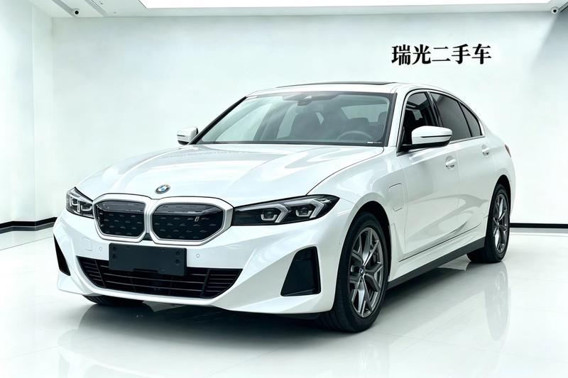 BMW i3, 2022 — купить в Москве под ключ