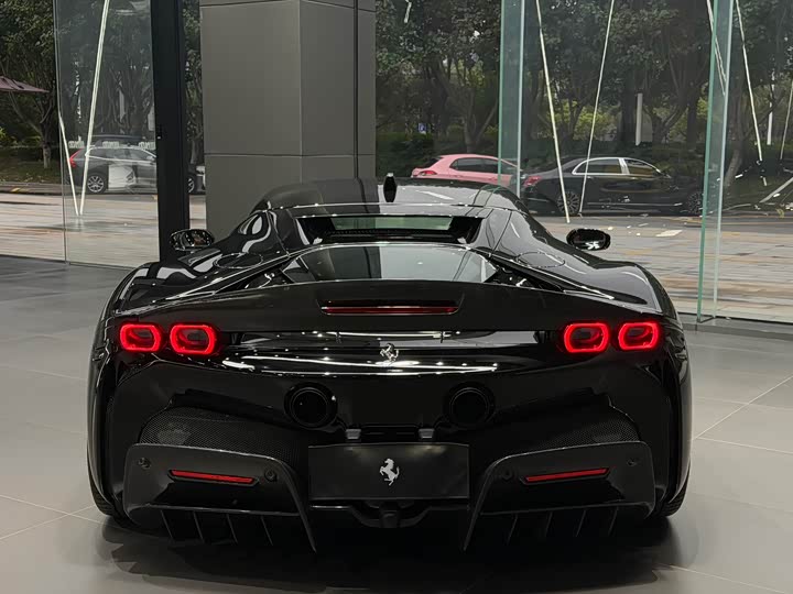 Ferrari SF90, 2023 — фото 4 из 9