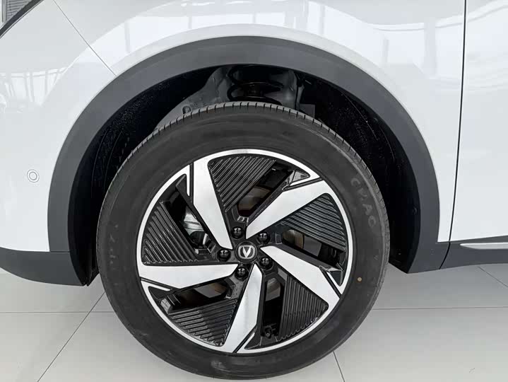 Changan CS55 Plus Hybrid, 2025 — фото 4 из 9