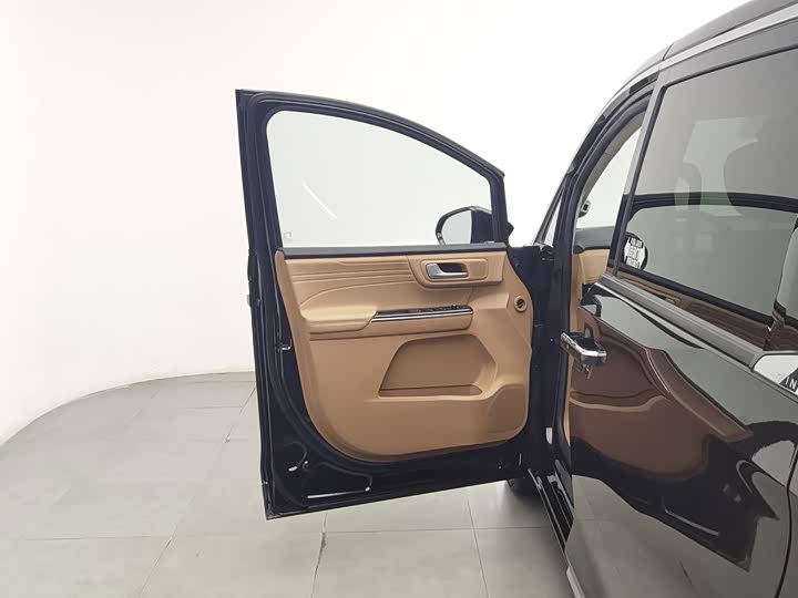 JAC Refine RF8 Hybrid, 2024 — фото 8 из 9