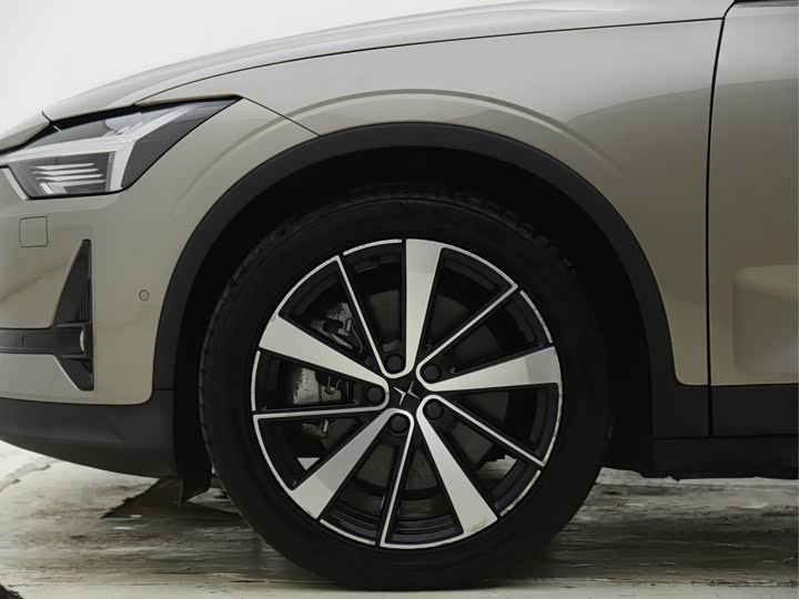 Polestar 2, 2022 — фото 3 из 9