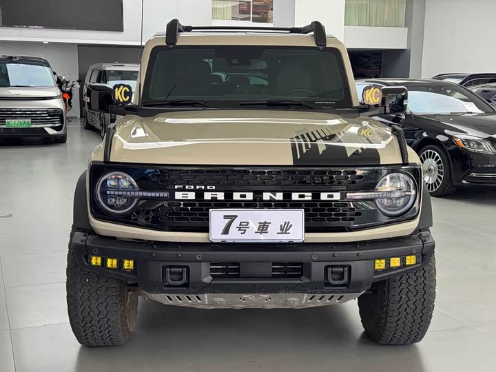 Ford Bronco, 2025 — фото 2 из 9
