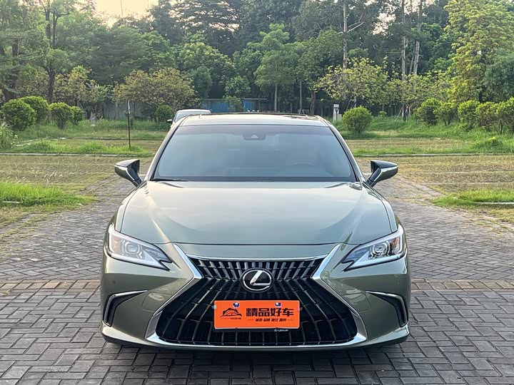 Lexus ES, 2024 — фото 2 из 9